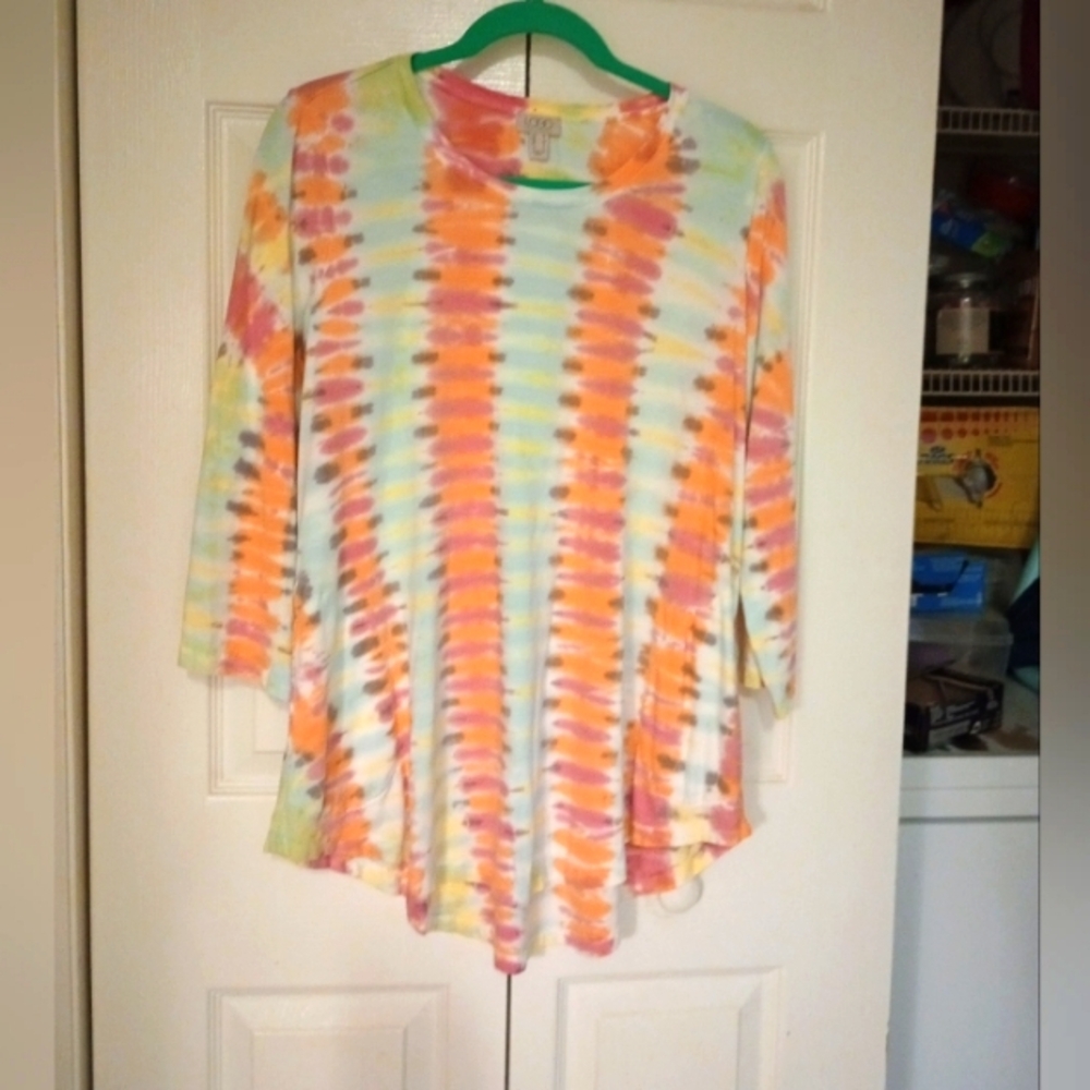 Logo by Lori Goldstein tie dye Cotton Modal Tee size M